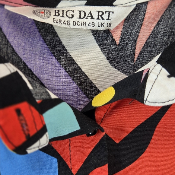 Big Dart Colorful Geometric Retro Womens  Button-Up Shirt - Picture 3 of 6